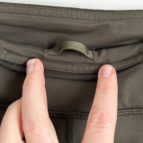 Lululemon Run for days Crop Deep Camo 4 - Picture 7 of 10